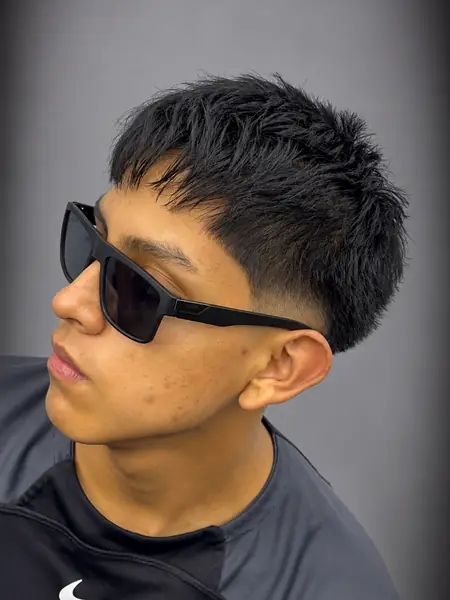Crop con low taper