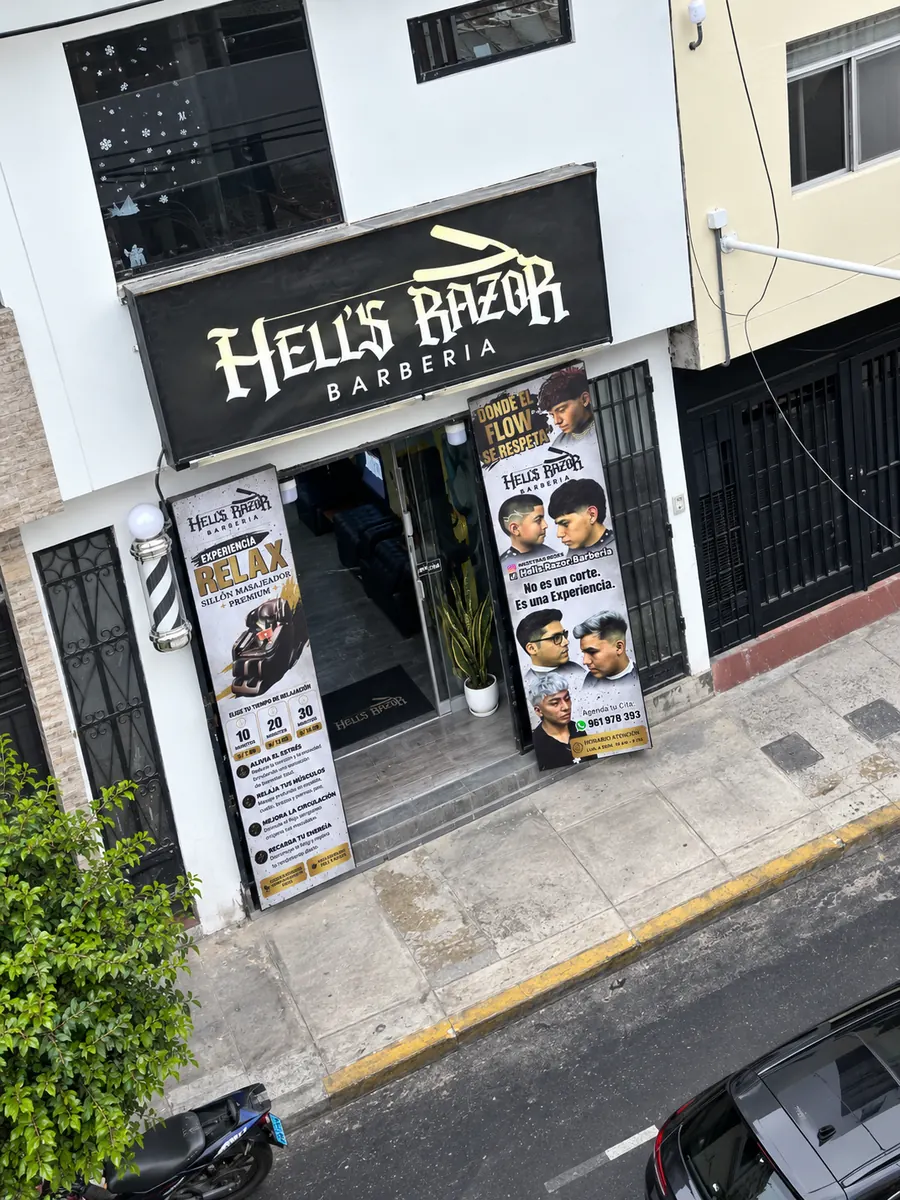 Fachada de Hell's Razor